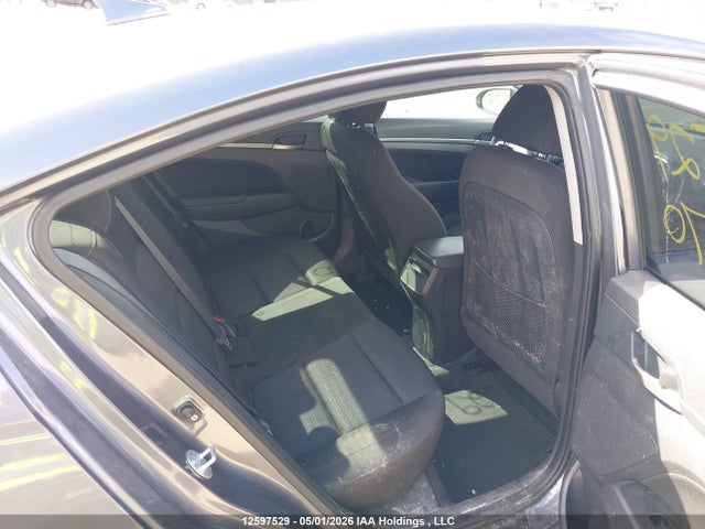 Продажа на аукционе авто 2018 Hyundai Elantra, vin: KMHD84LFXJU639770, номер лота: 12597529