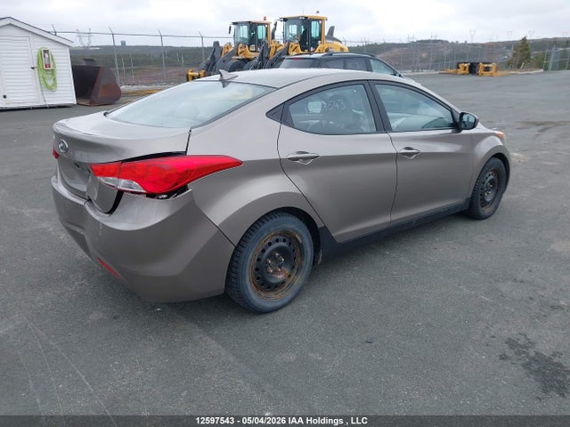 2013 Hyundai Elantra Gls/limited მანქანა იყიდება აუქციონზე, vin: 5NPDH4AE5DH259197, აუქციონის ნომერი: 12597543