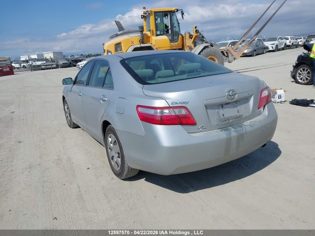 2007 Toyota Camry Ce/le/xle/se მანქანა იყიდება აუქციონზე, vin: 4T1BE46KX7U146074, აუქციონის ნომერი: 12597570