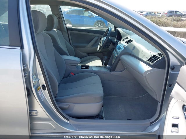 2007 Toyota Camry Ce/le/xle/se მანქანა იყიდება აუქციონზე, vin: 4T1BE46KX7U146074, აუქციონის ნომერი: 12597570