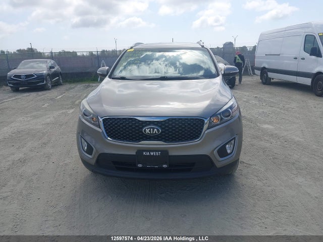 5XYPG4A32JG370971 KIA Sorento Lx/l