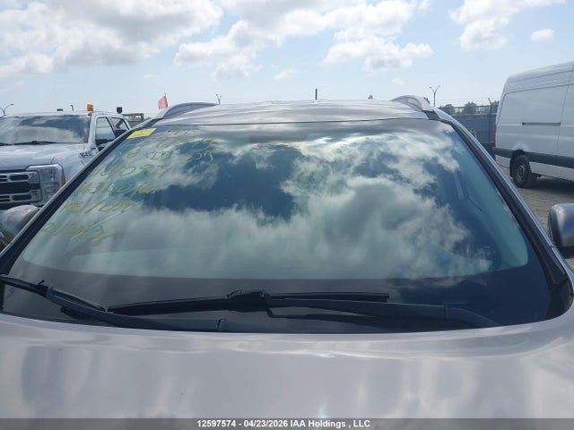 5XYPG4A32JG370971 KIA Sorento Lx/l