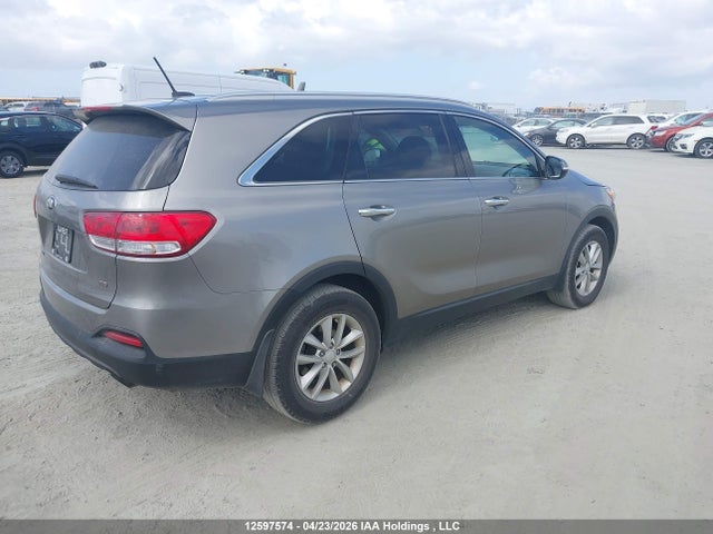 5XYPG4A32JG370971 KIA Sorento Lx/l