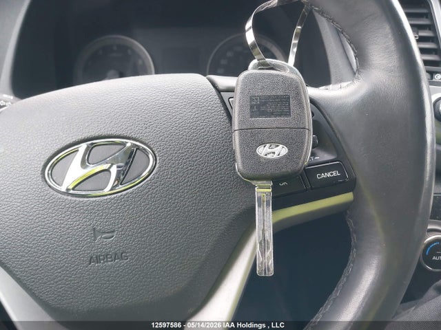 Продаж на аукціоні авто 2018 Hyundai Tucson Se 2.0l, vin: KM8J3CA48JU634113, номер лоту: 12597586