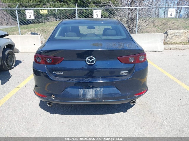 Aukcja sprzedaży 2021 Mazda Mazda3 Gx, vin: JM1BPAB72M1333708, numer aukcji: 12597624