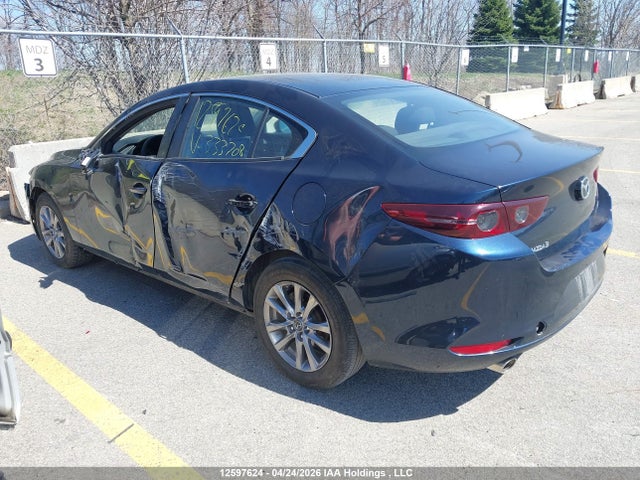 Aukcja sprzedaży 2021 Mazda Mazda3 Gx, vin: JM1BPAB72M1333708, numer aukcji: 12597624