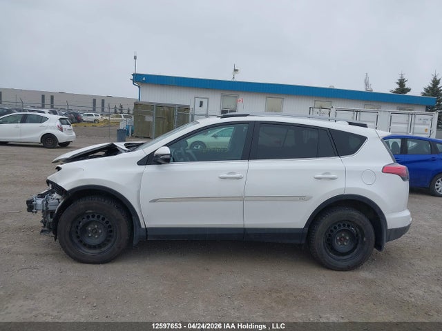 2017 Toyota Rav4 Xle მანქანა იყიდება აუქციონზე, vin: 2T3RFREV7HW692778, აუქციონის ნომერი: 12597653