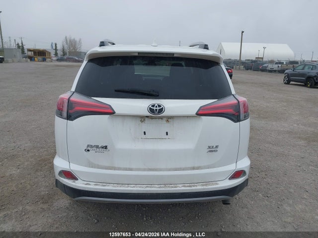 2017 Toyota Rav4 Xle მანქანა იყიდება აუქციონზე, vin: 2T3RFREV7HW692778, აუქციონის ნომერი: 12597653