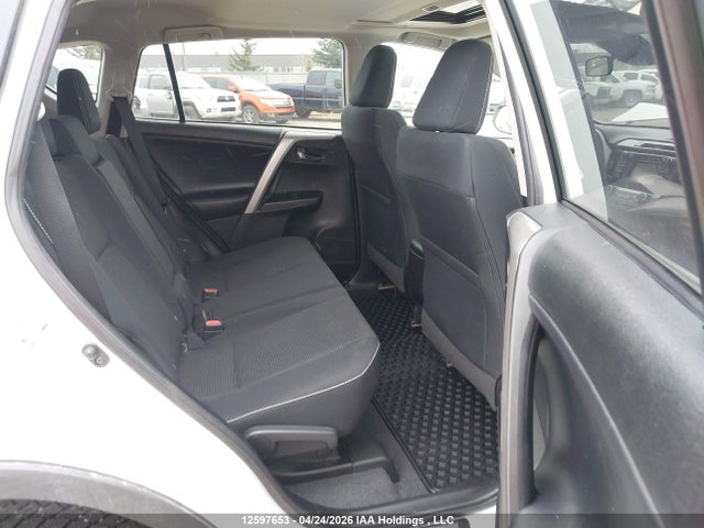 2017 Toyota Rav4 Xle მანქანა იყიდება აუქციონზე, vin: 2T3RFREV7HW692778, აუქციონის ნომერი: 12597653