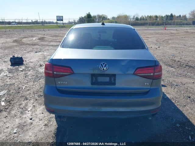 2017 Volkswagen Jetta Sel/sel Premium მანქანა იყიდება აუქციონზე, vin: 3VWL17AJ5HM265433, აუქციონის ნომერი: 12597685