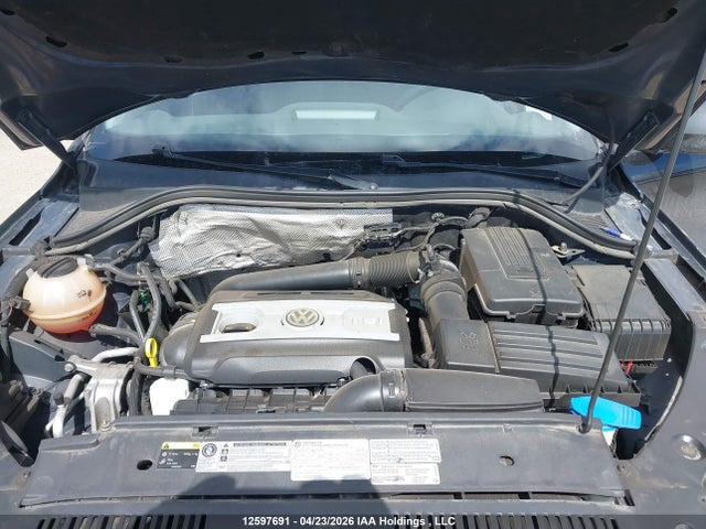 WVGJV7AX0FW115130 Volkswagen Tiguan S/se/sel/r-line
