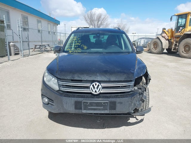 WVGJV7AX0FW115130 Volkswagen Tiguan S/se/sel/r-line