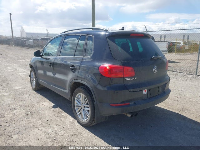 WVGJV7AX0FW115130 Volkswagen Tiguan S/se/sel/r-line