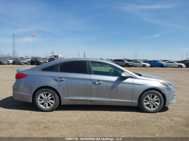 2017 Hyundai Sonata Se მანქანა იყიდება აუქციონზე, vin: 5NPE24AF2HH484522, აუქციონის ნომერი: 12597719