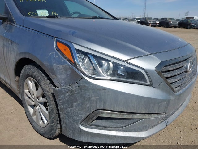 2017 Hyundai Sonata Se მანქანა იყიდება აუქციონზე, vin: 5NPE24AF2HH484522, აუქციონის ნომერი: 12597719