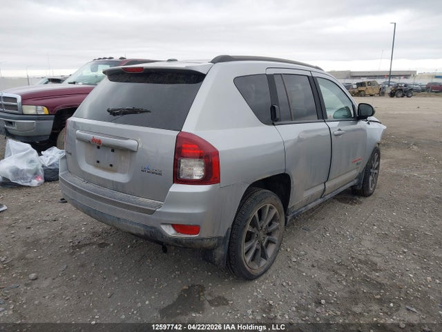 1C4NJDAB3GD769976 Jeep Compass Sport/north