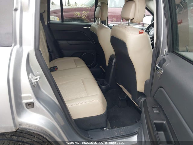 1C4NJDAB3GD769976 Jeep Compass Sport/north