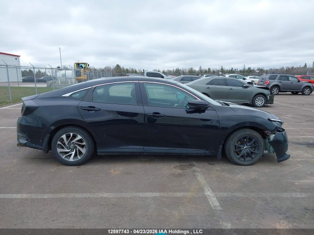 Продажа на аукционе авто 2016 Honda Civic Ex, vin: 2HGFC2F74GH000821, номер лота: 12597743