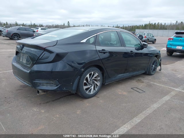 Продажа на аукционе авто 2016 Honda Civic Ex, vin: 2HGFC2F74GH000821, номер лота: 12597743