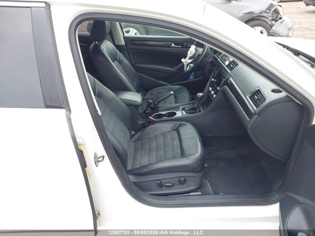 Продажа на аукционе авто 2013 Volkswagen Passat 2.5l Highline, vin: 1VWCH7A35DC117047, номер лота: 12597753