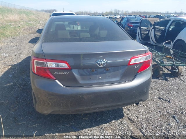 2014 Toyota Camry L/se/le/xle მანქანა იყიდება აუქციონზე, vin: 4T1BF1FK2EU443462, აუქციონის ნომერი: 12597783