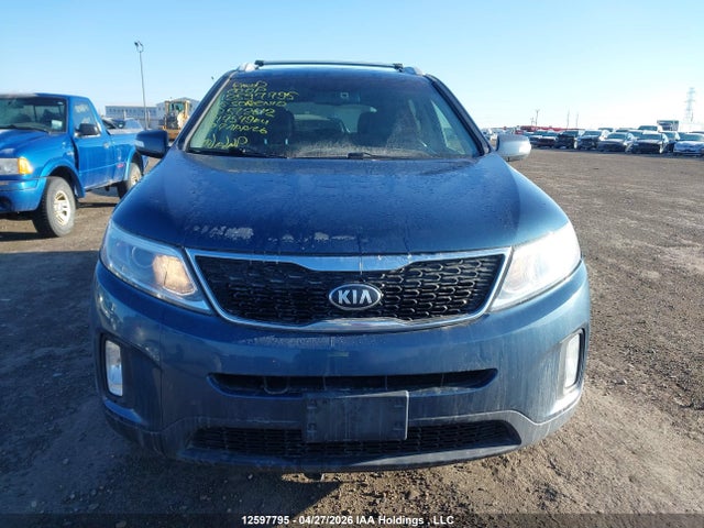 5XYKTDA79FG572612 KIA Sorento Lx V6