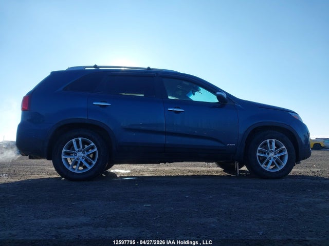 5XYKTDA79FG572612 KIA Sorento Lx V6