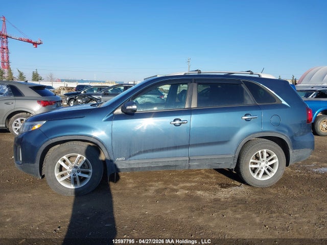 5XYKTDA79FG572612 KIA Sorento Lx V6