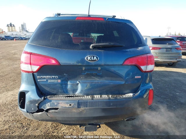 5XYKTDA79FG572612 KIA Sorento Lx V6