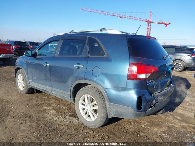 5XYKTDA79FG572612 KIA Sorento Lx V6