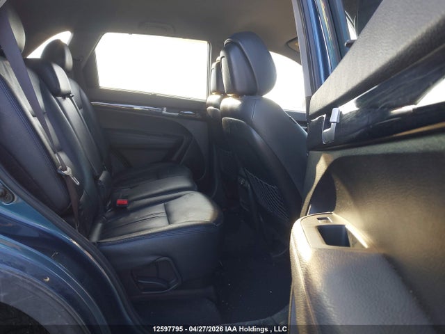 5XYKTDA79FG572612 KIA Sorento Lx V6