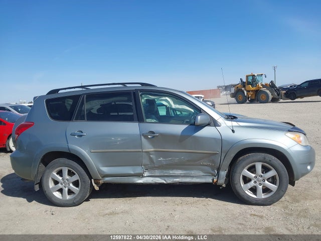 2007 Toyota Rav4 Limited მანქანა იყიდება აუქციონზე, vin: JTMBK31V976022469, აუქციონის ნომერი: 12597822
