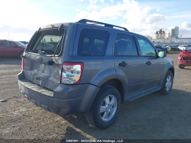 2010 Ford Escape Xlt მანქანა იყიდება აუქციონზე, vin: 1FMCU9DG2AKD29054, აუქციონის ნომერი: 12597851