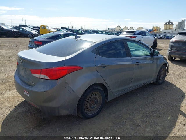 2011 Hyundai Elantra Gls/limited მანქანა იყიდება აუქციონზე, vin: 5NPDH4AE7BH010705, აუქციონის ნომერი: 12597875