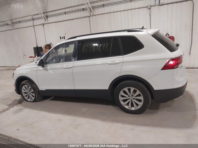 Продажа на аукционе авто 2018 Volkswagen Tiguan S, vin: 3VV0B7AX4JM166391, номер лота: 12597877
