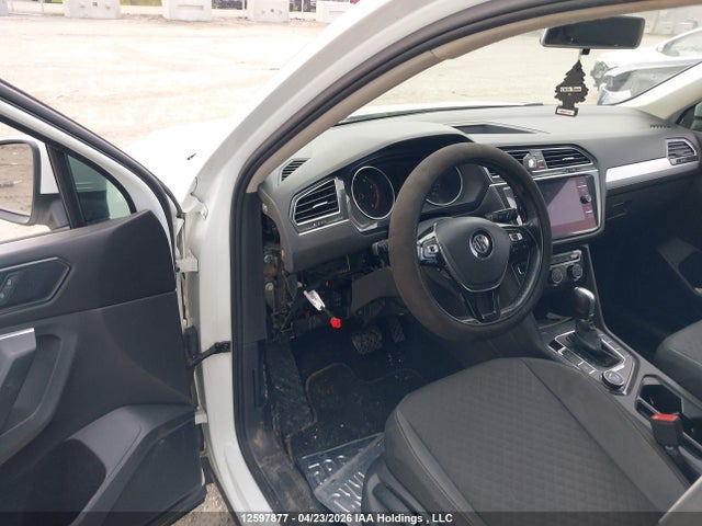 Продажа на аукционе авто 2018 Volkswagen Tiguan S, vin: 3VV0B7AX4JM166391, номер лота: 12597877