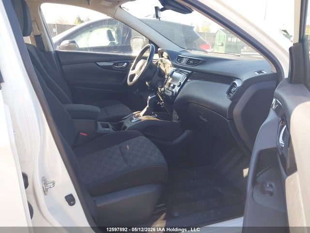 JN1BJ1CRXKW334626 Nissan Qashqai S/sl/sv