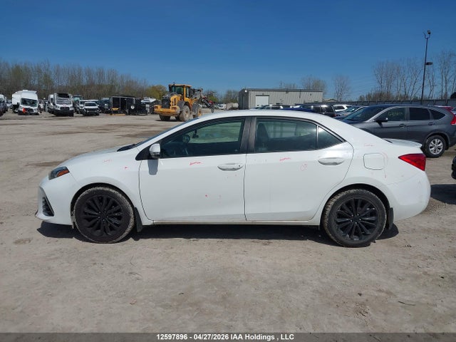 2T1BURHE6JC980701 Toyota COROLLA SE
