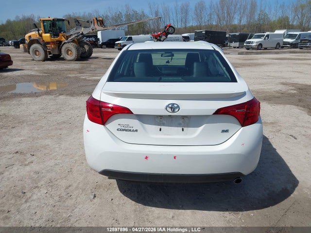 2T1BURHE6JC980701 Toyota COROLLA SE