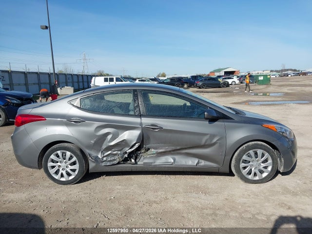 2013 Hyundai Elantra Gl მანქანა იყიდება აუქციონზე, vin: 5NPDH4AE8DH385845, აუქციონის ნომერი: 12597950