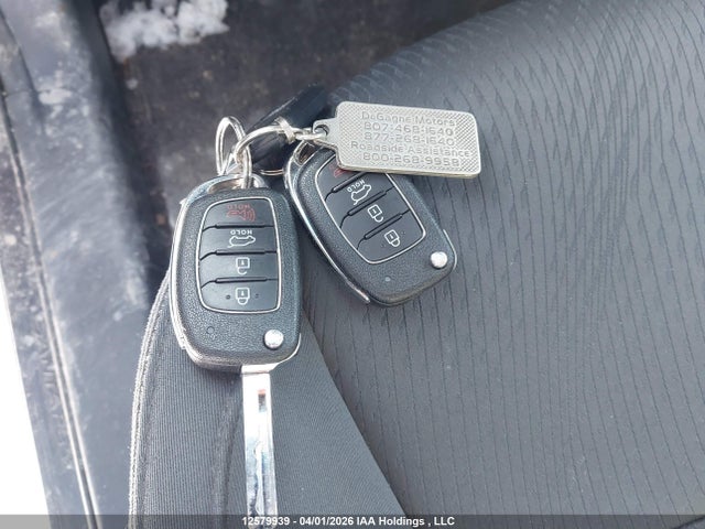 5XYZUDLB0HG393830 Hyundai Santa Fe Sport 2.4 Premium