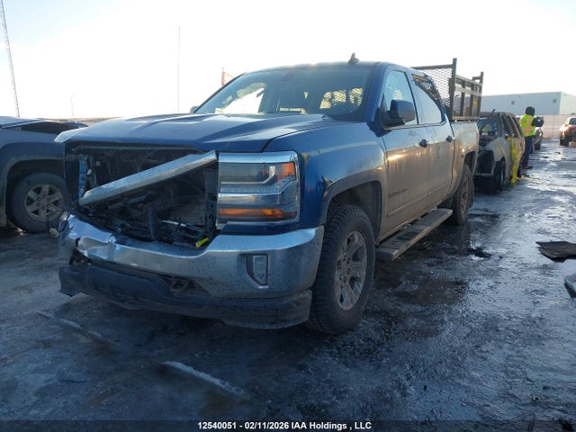 3GCUKRER5JG175557 Chevrolet Silverado 1500 1lt