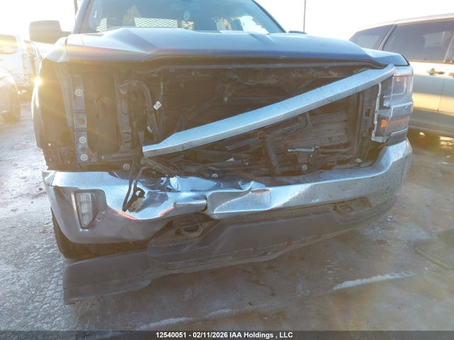 3GCUKRER5JG175557 Chevrolet Silverado 1500 1lt