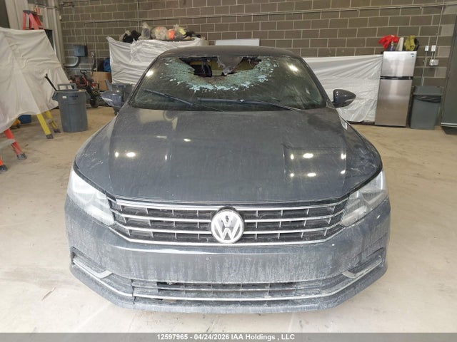 Aukcja sprzedaży 2017 Volkswagen Passat 1.8 Tsi Comfortline, vin: 1VWBT7A36HC037014, numer aukcji: 12597965