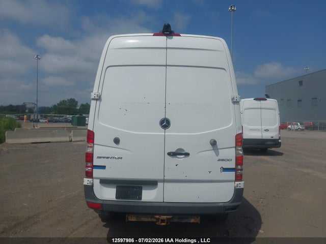 12597986 :رقم المزاد ، WD3BE7CD6JP591293 vin ، 2018 Mercedes-benz Sprinter 2500 Standard Roof V6 مزاد بيع