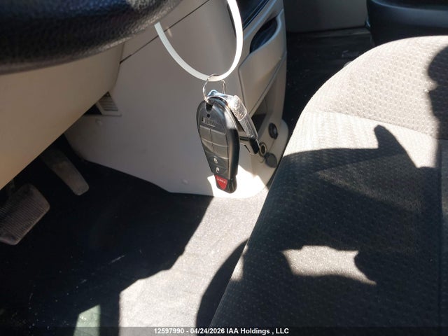 2C4RDGBG3FR747914 Dodge Grand Caravan