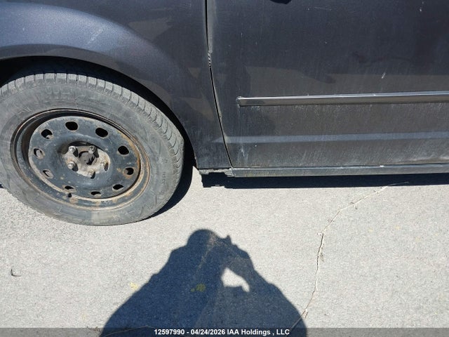 2C4RDGBG3FR747914 Dodge Grand Caravan