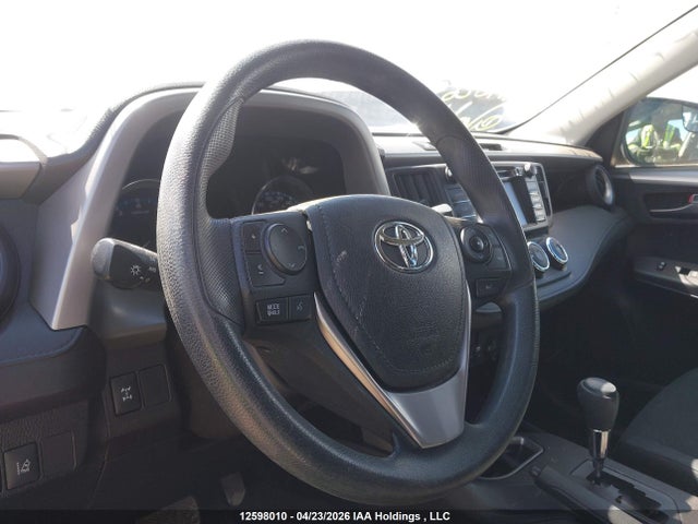 12598010 :رقم المزاد ، 2T3BFREV2HW549867 vin ، 2017 Toyota Rav4 Le مزاد بيع
