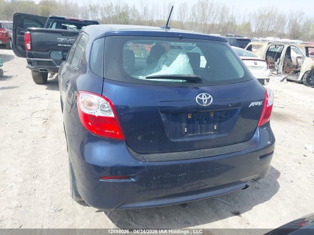 12598026 :رقم المزاد ، 2T1KU4EE0BC554771 vin ، 2011 Toyota Corolla Matrix مزاد بيع