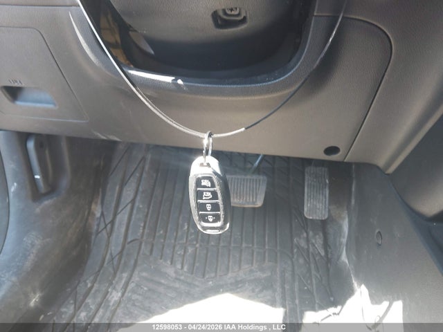 KM8K23AG1MU115135 Hyundai Kona Electric Preferred With Two-tone Roof